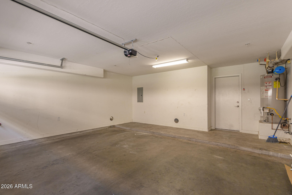 815 E Rose Lane - Photo 14