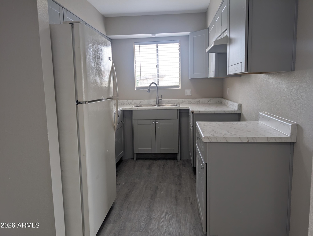 4714 E Belleview Street - Photo 2