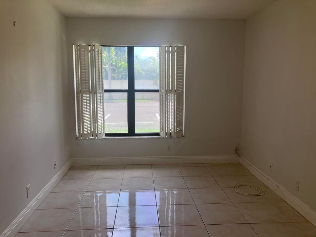 3323 Perimeter Drive - Photo 9
