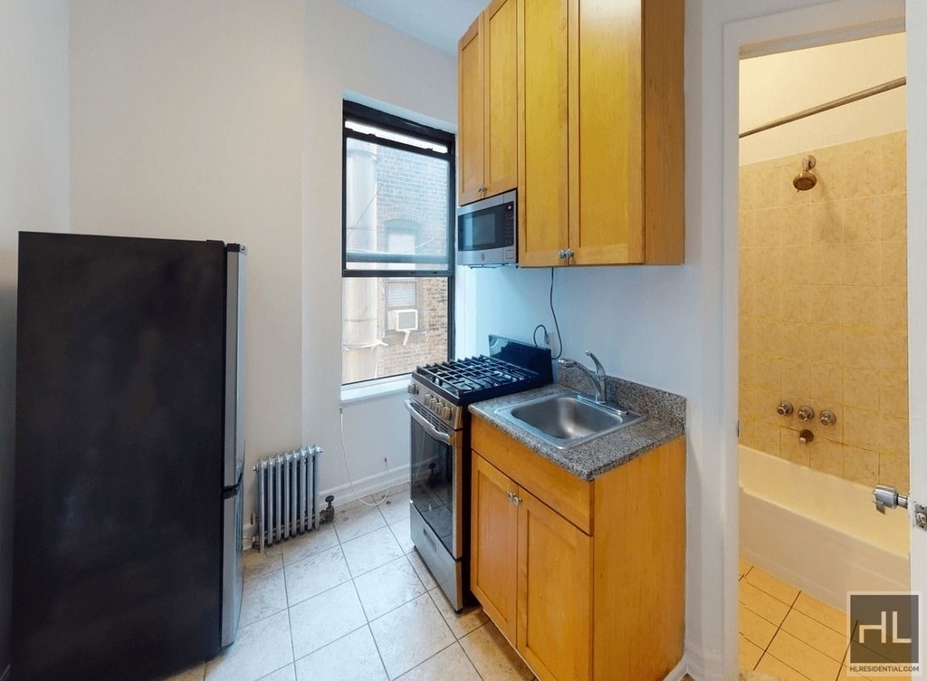 East 13th Street - Photo 1