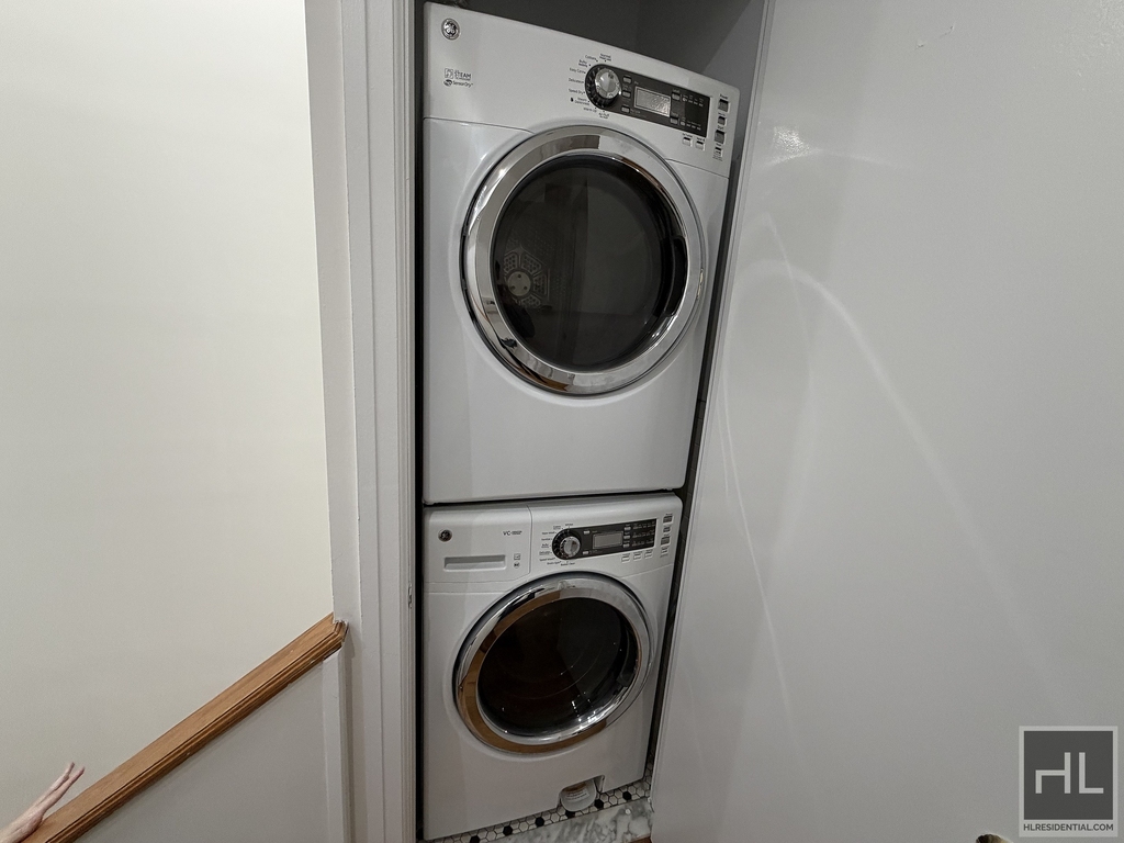 East 57th Street - Photo 8