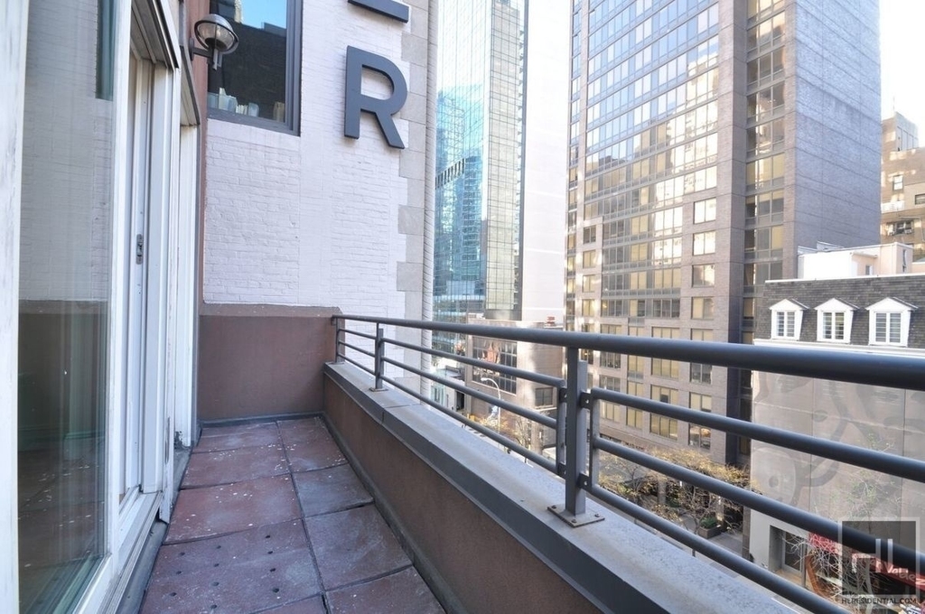 East 57th Street - Photo 3