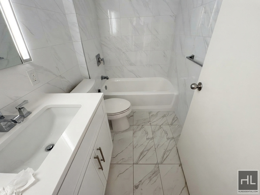 West 87th Street - Photo 4