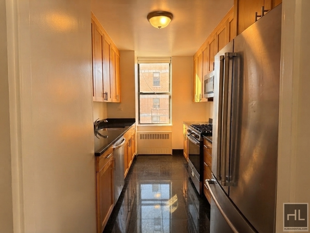 West 87th Street - Photo 1