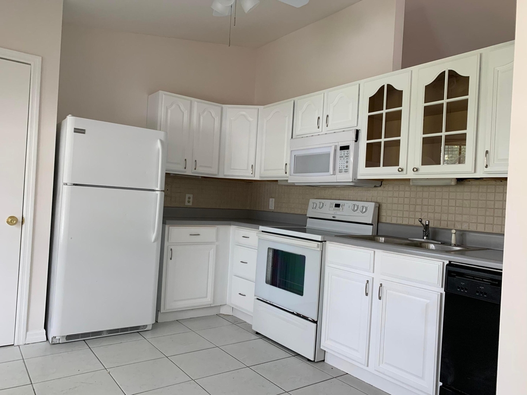1880 Sw Bradway Lane - Photo 7