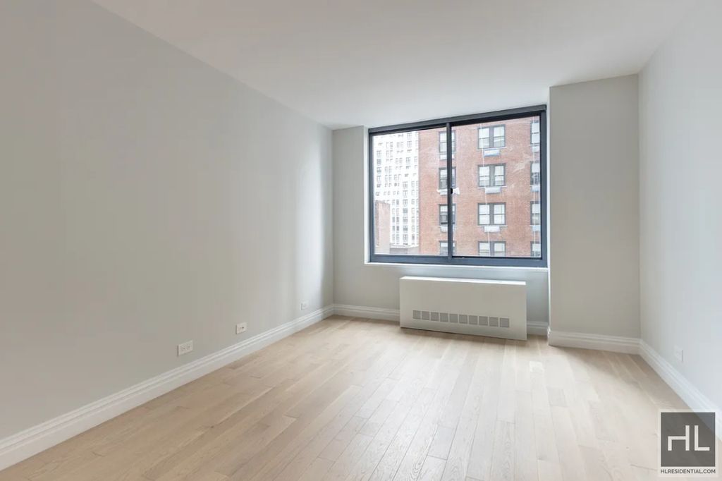 West 48 Street - Photo 0