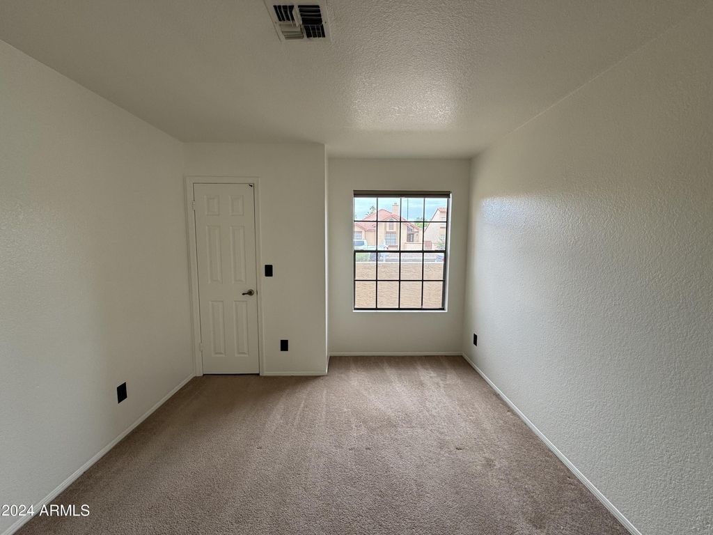 1823 E Secretariat Drive - Photo 19