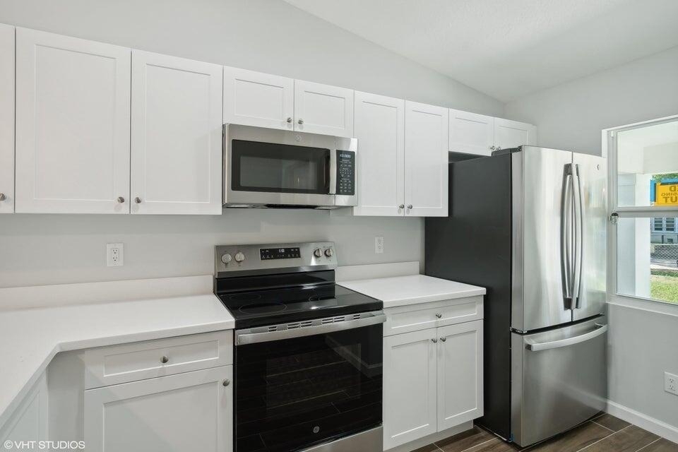 636 35th Street - Photo 7
