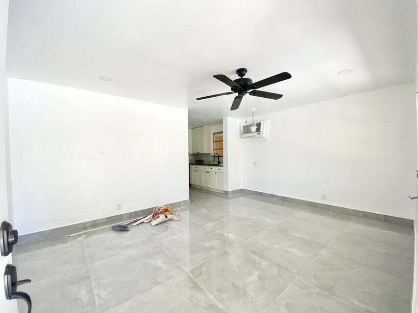 660 Ne 34th Court - Photo 2