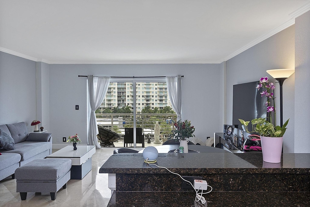 2900 Ne 30th Street - Photo 17