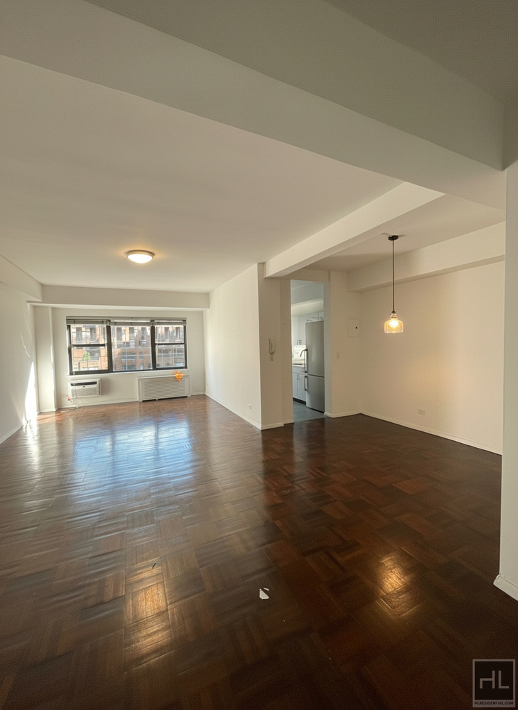 East 57th Street - Photo 3