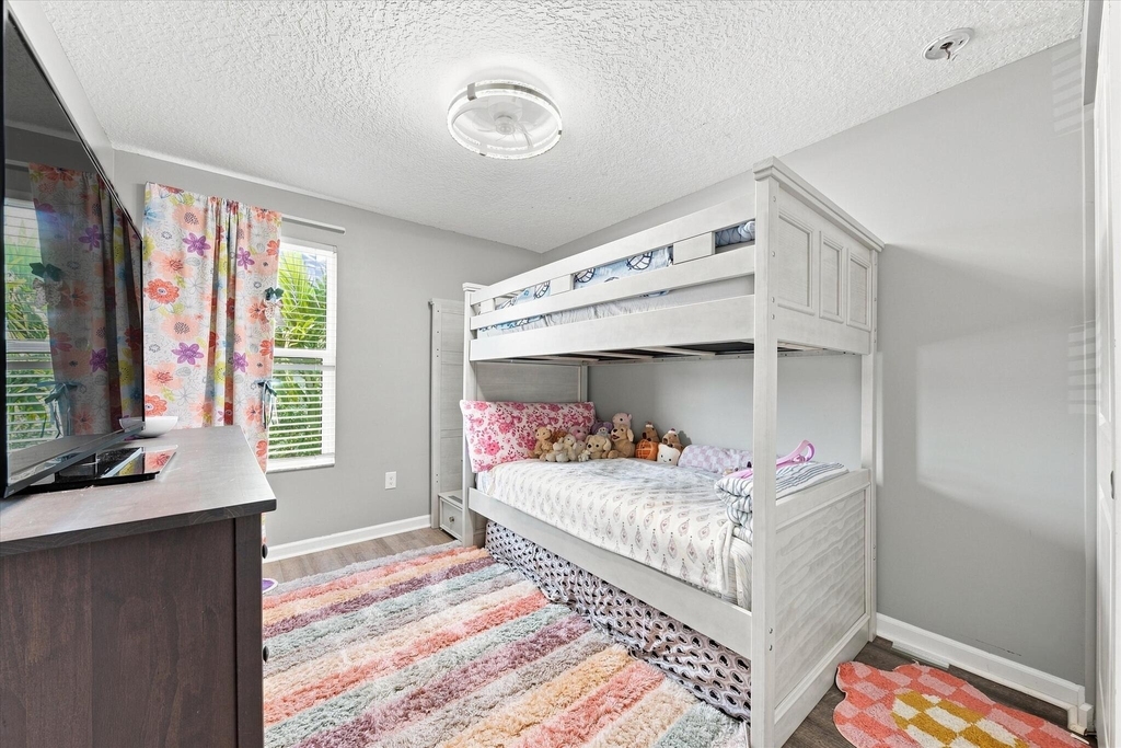 6351 Sailpointe Lane - Photo 20