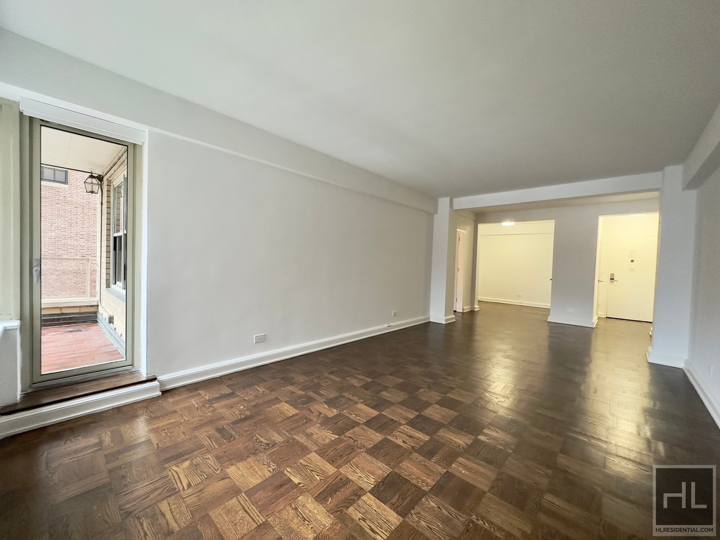 Park Avenue - Photo 2
