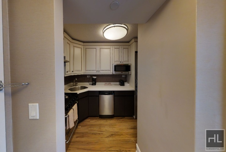 East 57th Street - Photo 3