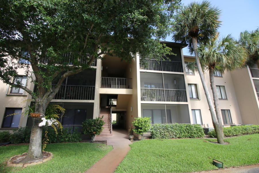 201 Foxtail Drive - Photo 1