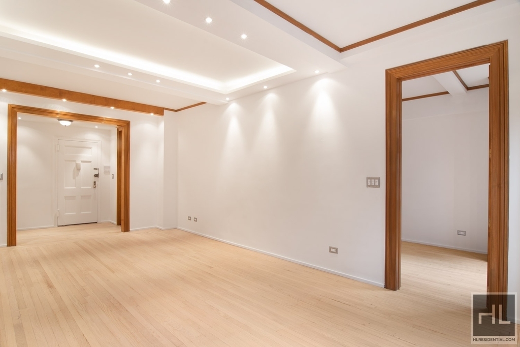 West 58th Street - Photo 4