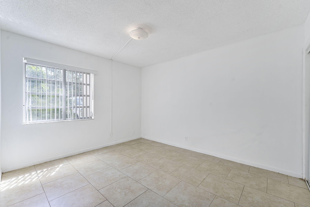 632 Nw 13th Street - Photo 14