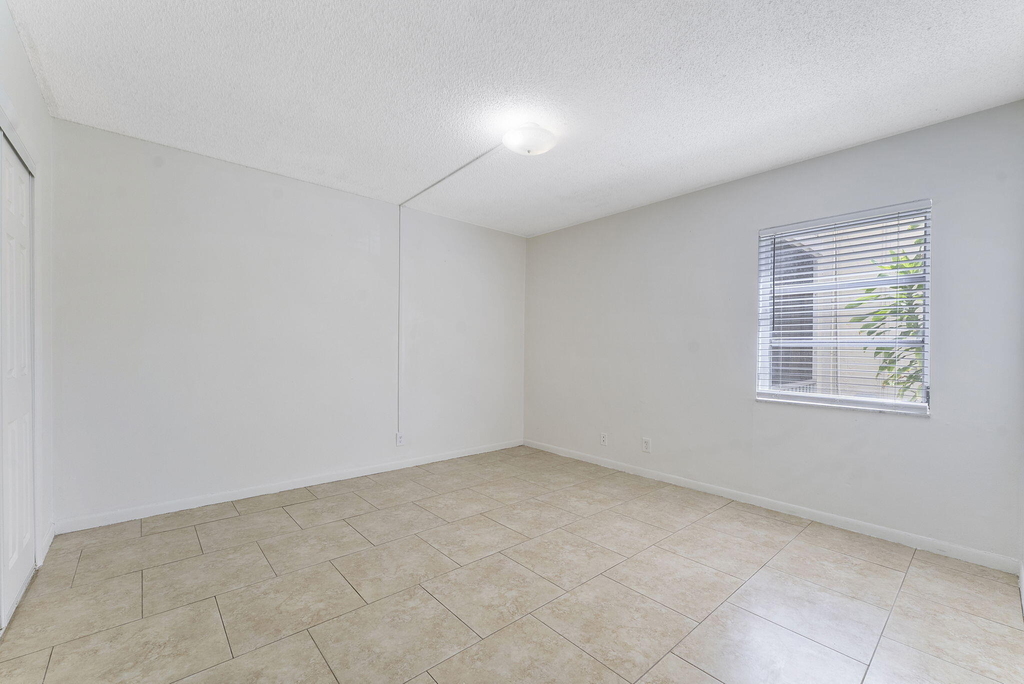 632 Nw 13th Street - Photo 17