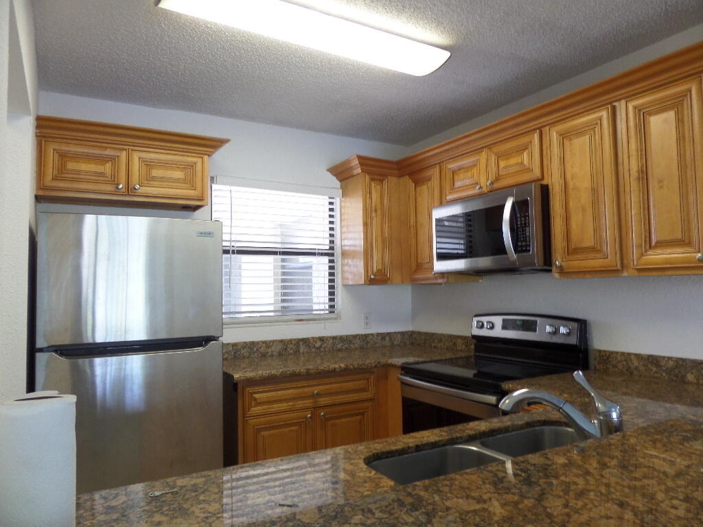 1523 Lake Crystal Drive - Photo 6