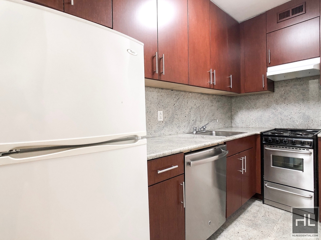 Park Avenue South - Photo 2