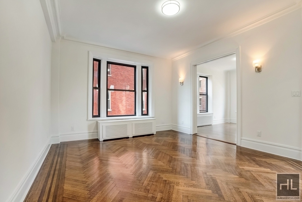 West 72 Street - Photo 1