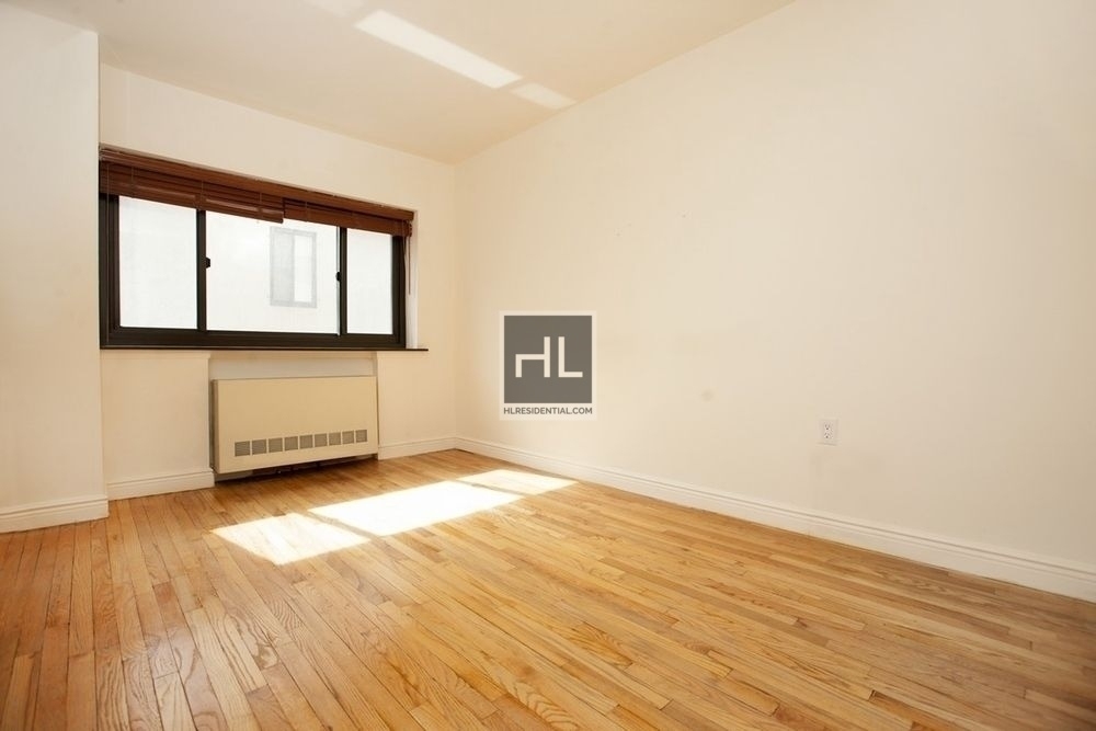Park Avenue South - Photo 0