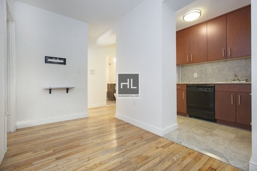 Park Avenue South - Photo 1