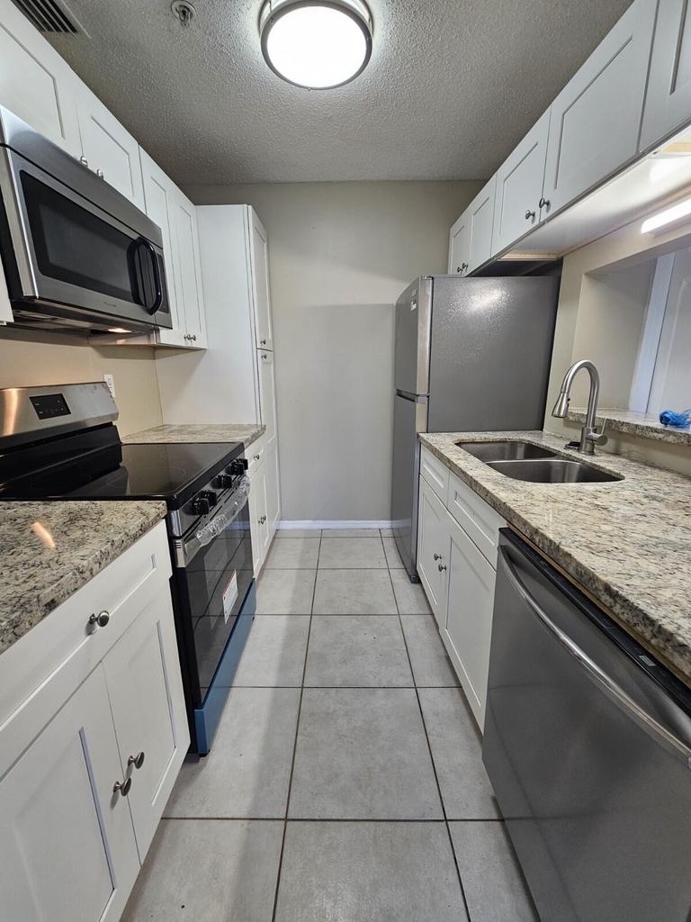 2307 N Congress Avenue - Photo 17
