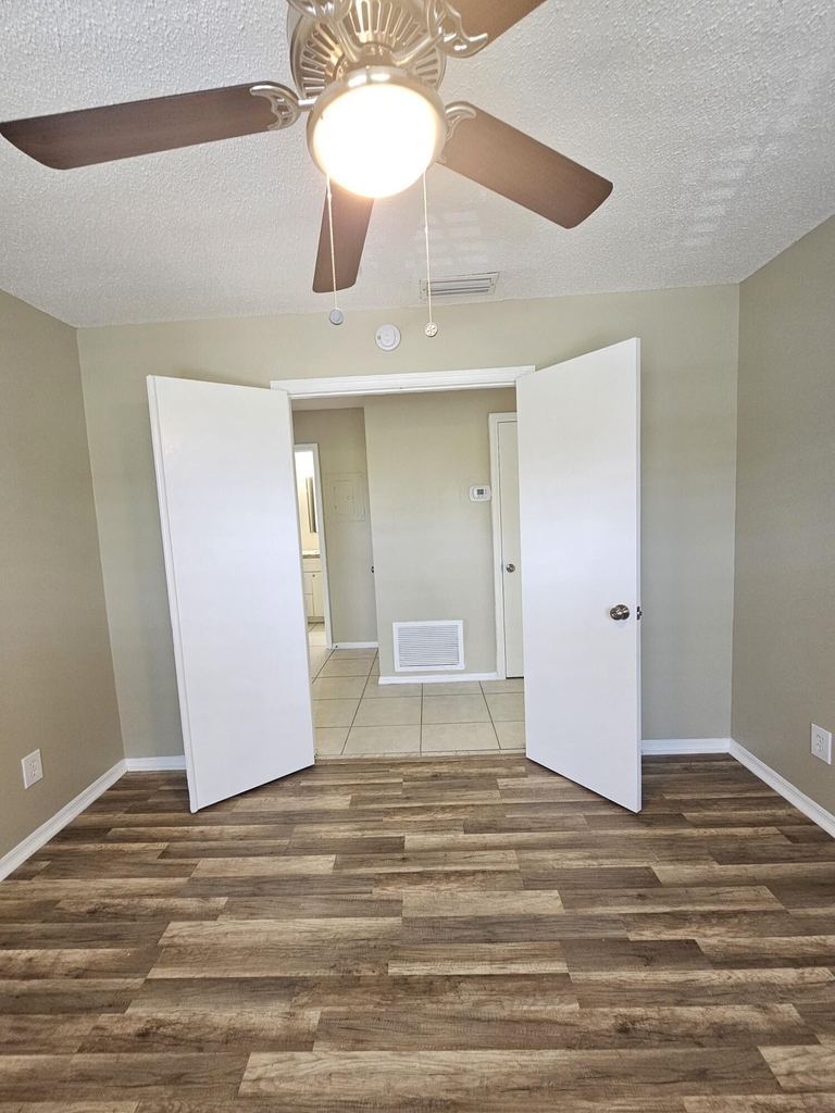 2307 N Congress Avenue - Photo 5