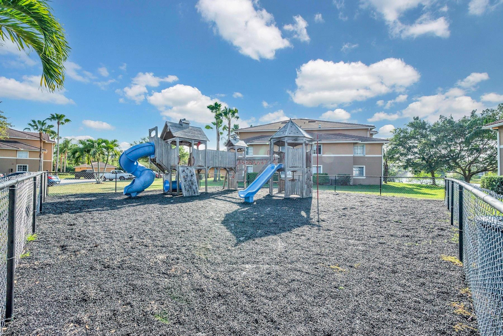 3738 Nw Mediterranean Lane - Photo 3