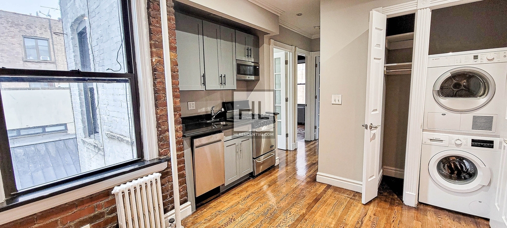 East 13th Street - Photo 1