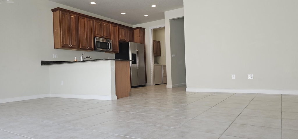 1173 Islamorada Drive - Photo 3