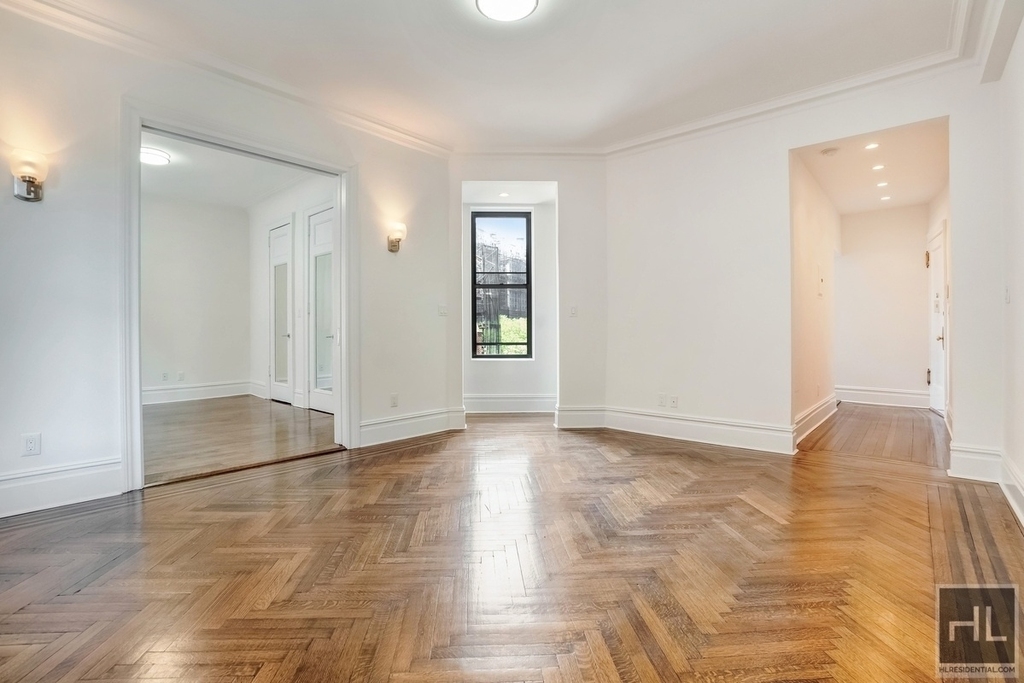 West 72 Street - Photo 2