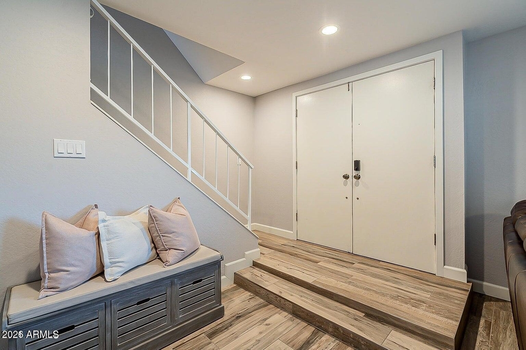 7639 E Montecito Avenue - Photo 5