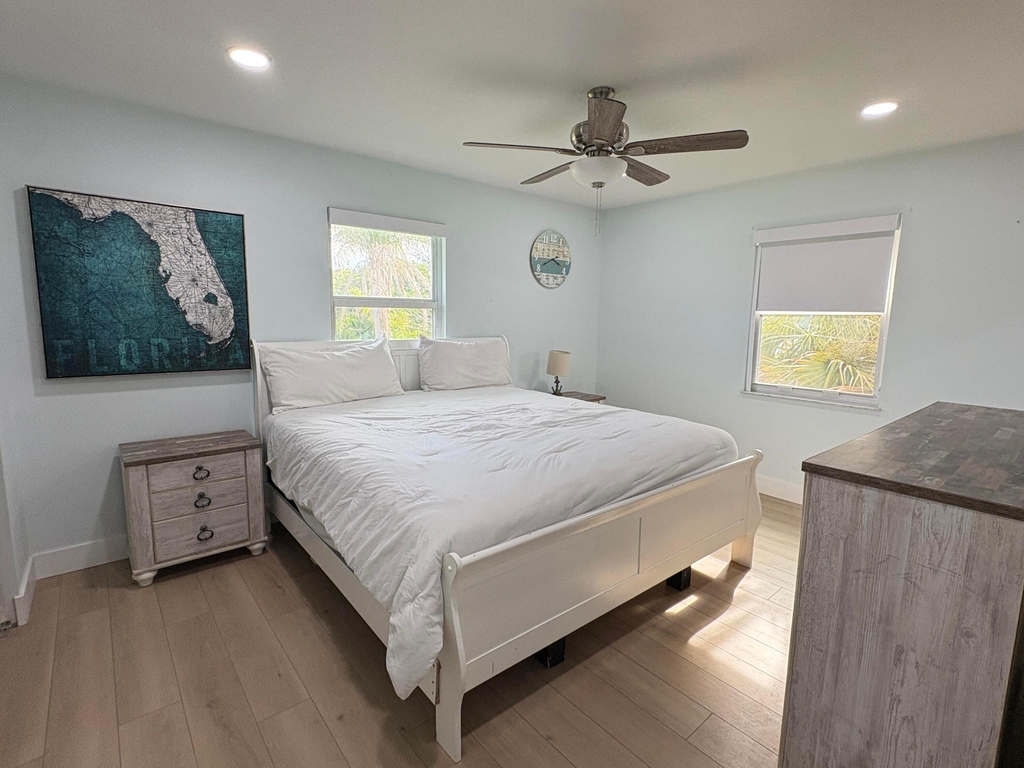 1811 Melaleuca Drive - Photo 3