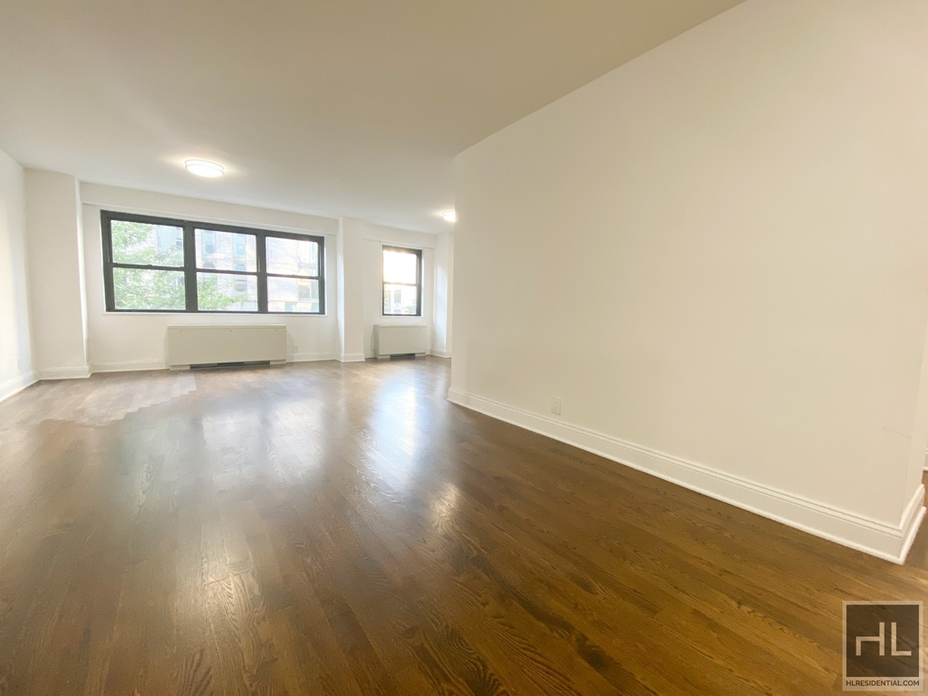 East 89th Street - Photo 1