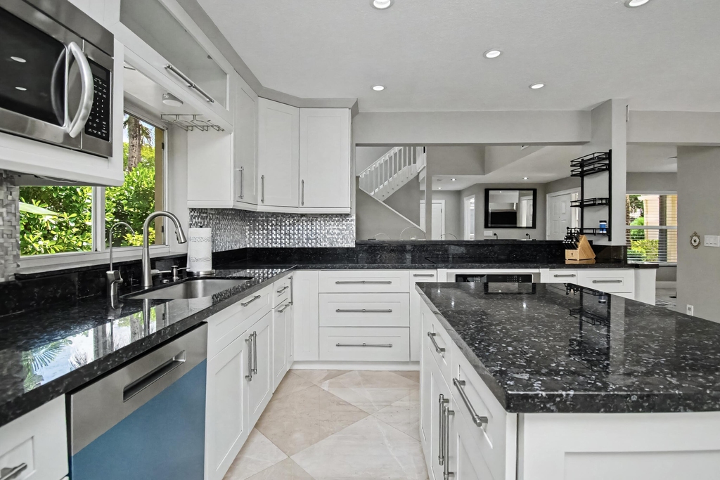 7685 Nw 61st Terrace - Photo 19