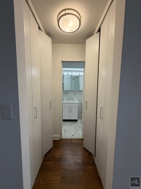 East 56 Street - Photo 4