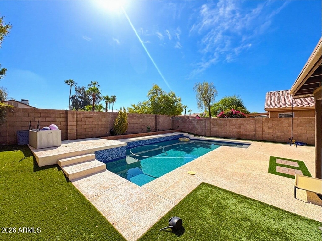 18819 N 39th Way - Photo 2