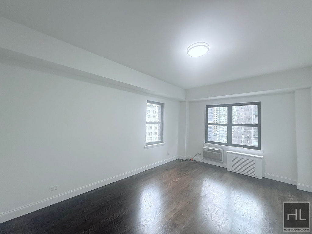 East 57th Street - Photo 1