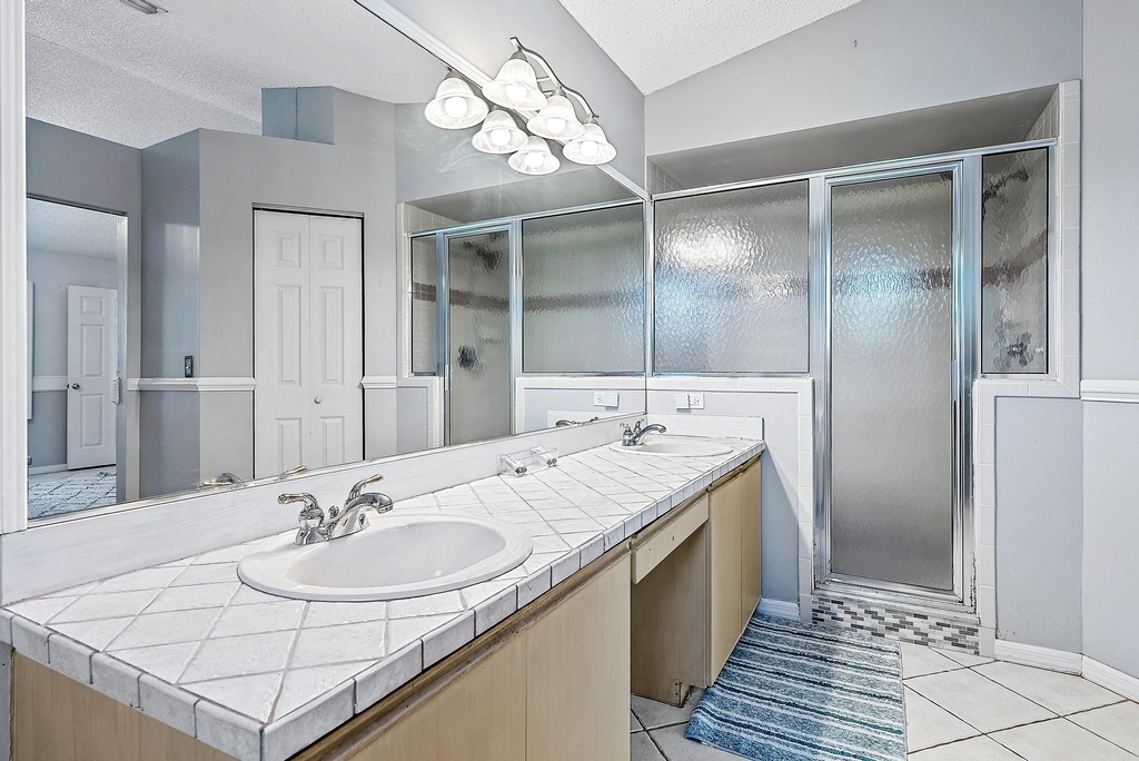 414 Sw Lairo Avenue - Photo 16