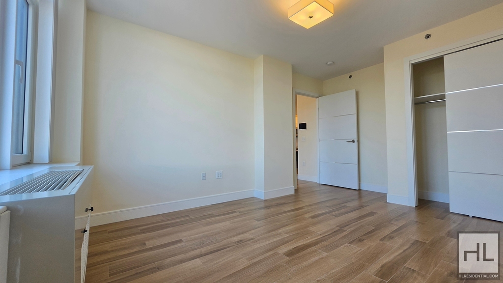 103-14 Northern Boulevard - Photo 6