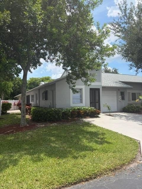 8934 Sunnywood Place - Photo 0