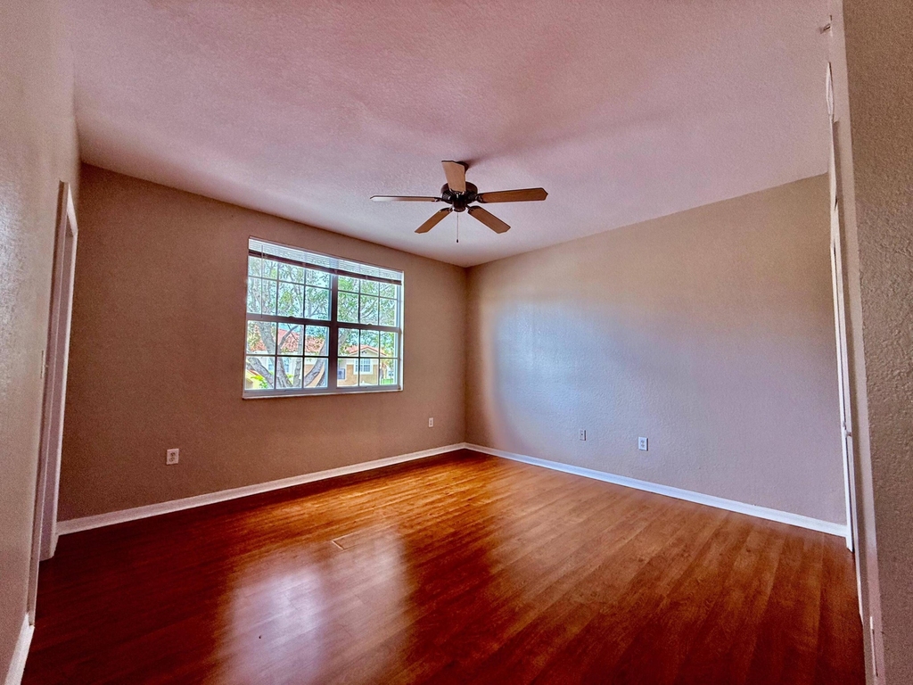 15145 Michelangelo Boulevard - Photo 5