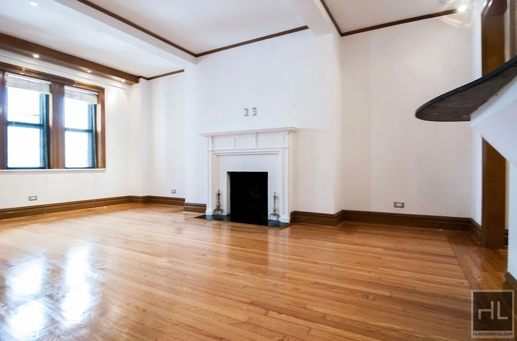West 58th Street - Photo 2