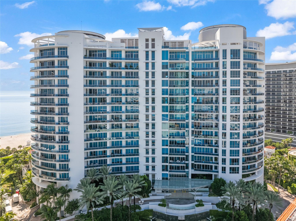 5959 Collins Avenue - Photo 1