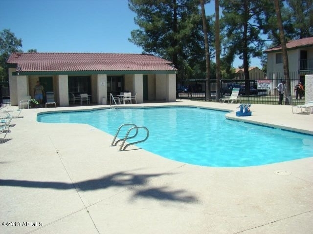 623 W Guadalupe Road - Photo 14