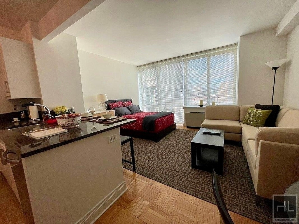 Lexington Avenue - Photo 2