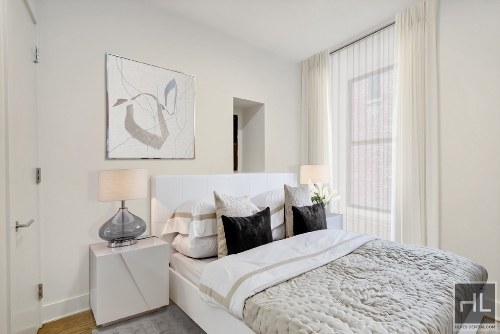 Madison Avenue - Photo 2