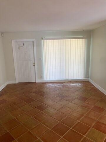 223 Se 14th Place - Photo 33